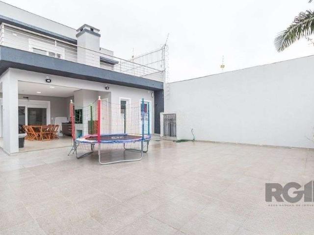 Casa / Sobrado para Venda em Porto Alegre/RS Vila Ipiranga 4 Quartos