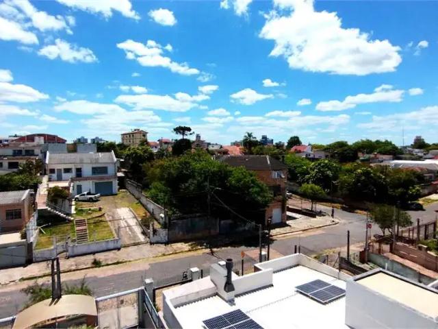 Casa / Sobrado para Venda em Porto Alegre/RS Vila Ipiranga 4 Quartos
