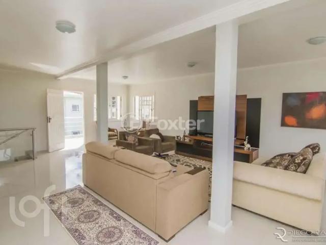 Casa / Sobrado para Venda em Porto Alegre/RS Vila Ipiranga 4 Quartos