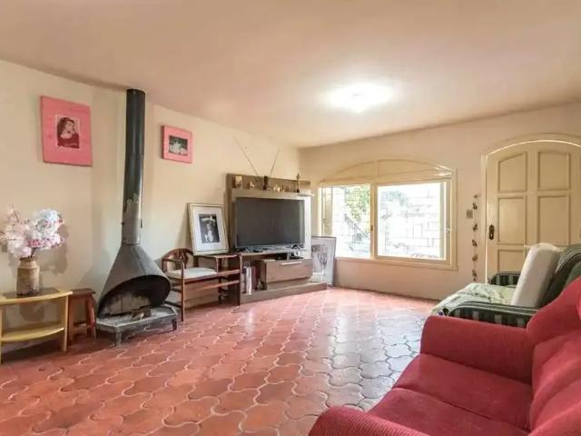 Casa / Sobrado para Venda em Porto Alegre/RS Vila Ipiranga 4 Quartos
