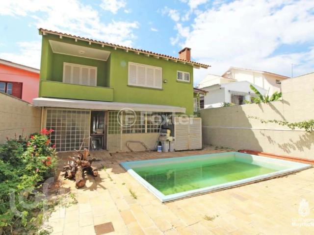 Casa / Sobrado para Venda em Porto Alegre/RS Vila Ipiranga 5 Quartos