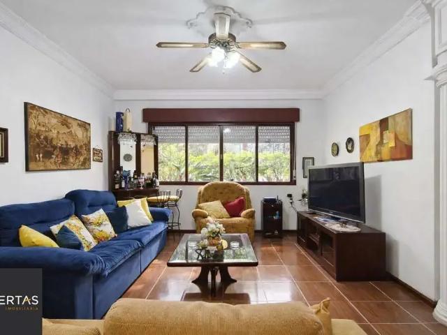 Casa / Sobrado para Venda em Porto Alegre/RS Vila Ipiranga 5 Quartos