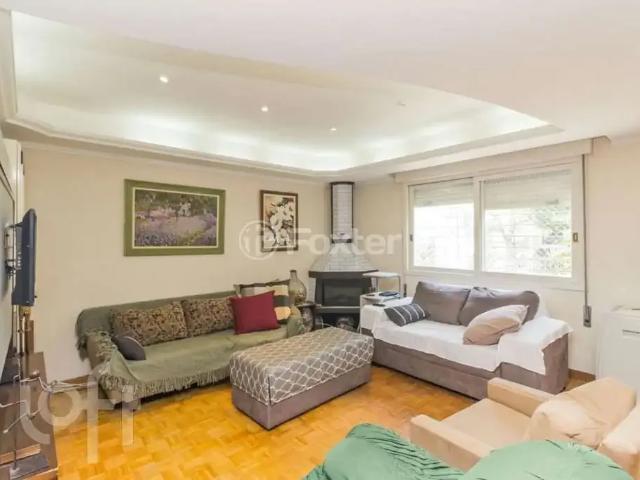Casa / Sobrado para Venda em Porto Alegre/RS Vila Ipiranga 5 Quartos