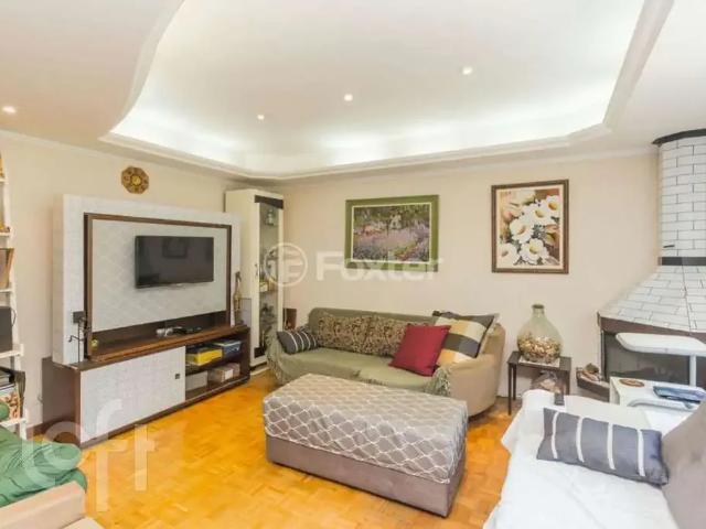 Casa / Sobrado para Venda em Porto Alegre/RS Vila Ipiranga 5 Quartos