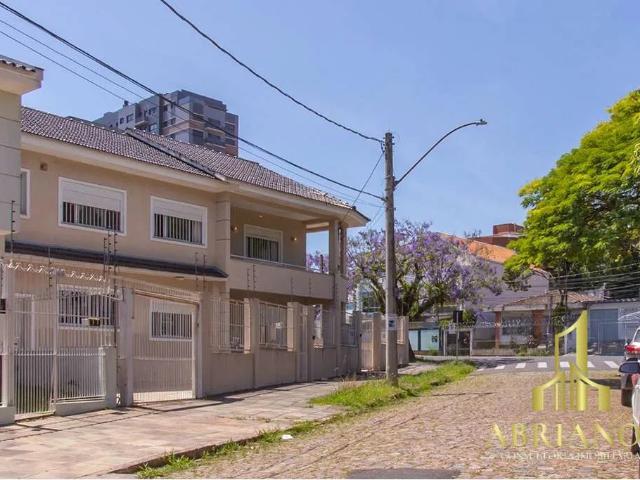 Casa / Sobrado para Venda em Porto Alegre/RS Vila Ipiranga 5 Quartos
