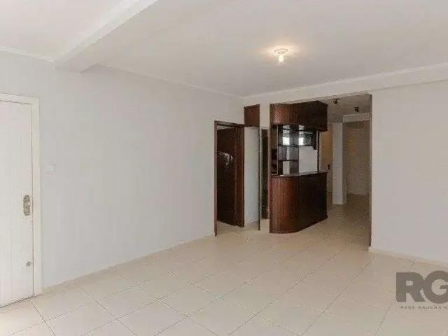Casa / Sobrado para Venda em Porto Alegre/RS Vila Jardim 4 Quartos