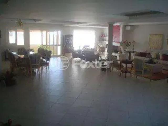 Casa / Sobrado para Venda em Porto Alegre/RS Vila Jardim 4 Quartos