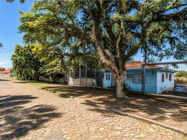 Casa / Sobrado para Venda em Porto Alegre/RS Vila Jardim 2 Quartos
