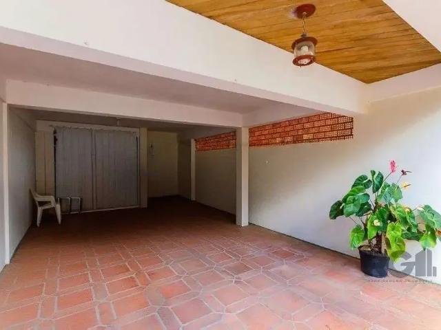 Casa / Sobrado para Venda em Porto Alegre/RS Vila Jardim 3 Quartos