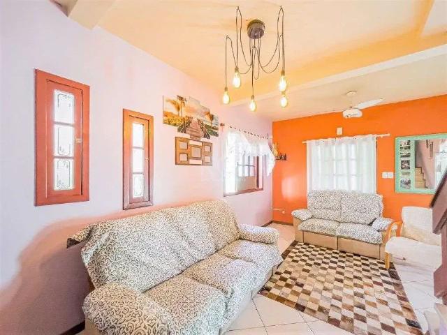 Casa / Sobrado para Venda em Porto Alegre/RS Vila Jardim 3 Quartos