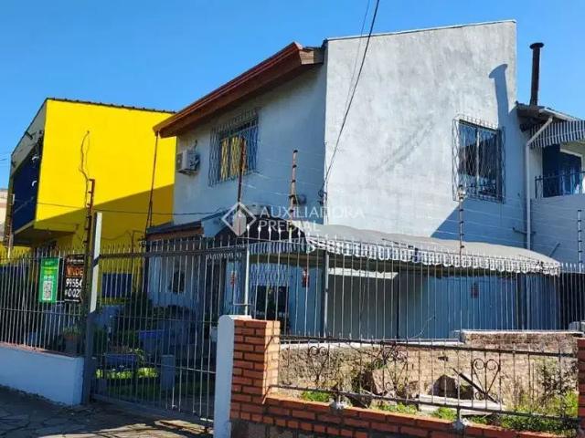 Casa / Sobrado para Venda em Porto Alegre/RS Vila João Pessoa 5 Quartos