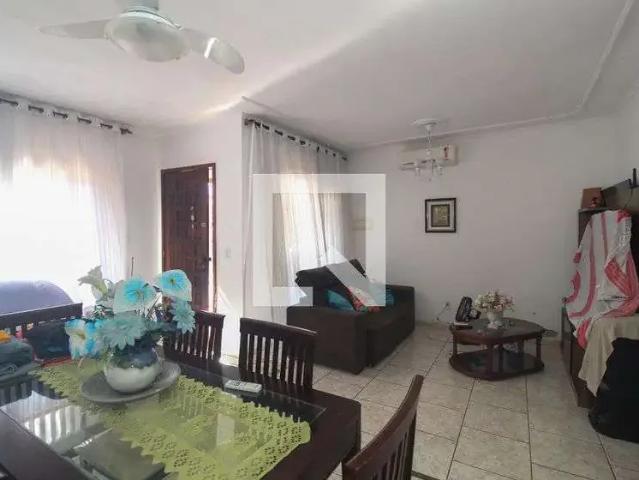 Casa / Sobrado para Venda em Porto Alegre/RS Vila São José 4 Quartos