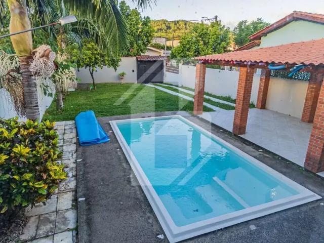 Casa / Sobrado para Venda em Porto Alegre/RS Aberta dos Morros 3 Quartos