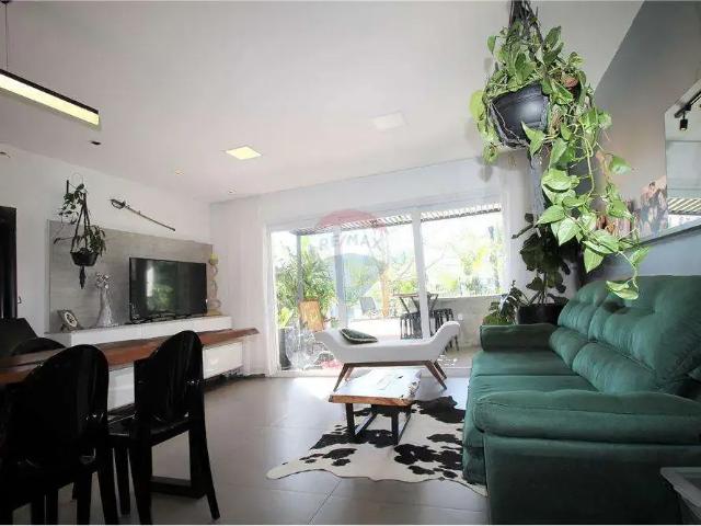 Casa / Sobrado para Venda em Porto Alegre/RS Agronomia 3 Quartos