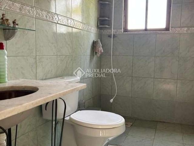 Casa / Sobrado para Venda em Porto Alegre/RS Agronomia 4 Quartos