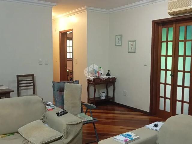 Casa / Sobrado para Venda em Porto Alegre/RS Auxiliadora 3 Quartos