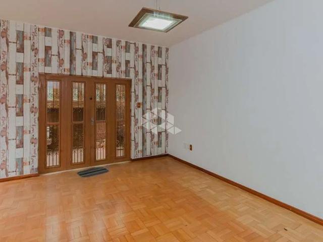 Casa / Sobrado para Venda em Porto Alegre/RS Auxiliadora 3 Quartos