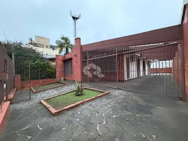 Casa / Sobrado para Venda em Porto Alegre/RS Auxiliadora 3 Quartos