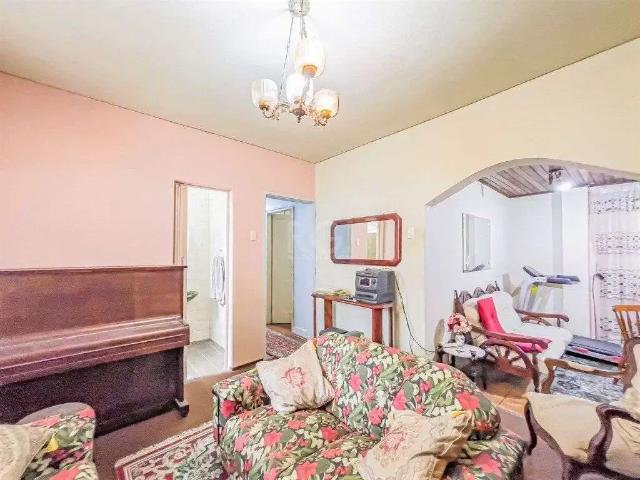 Casa / Sobrado para Venda em Porto Alegre/RS Azenha 3 Quartos