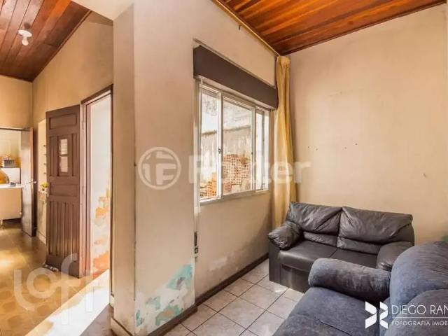 Casa / Sobrado para Venda em Porto Alegre/RS Azenha 3 Quartos