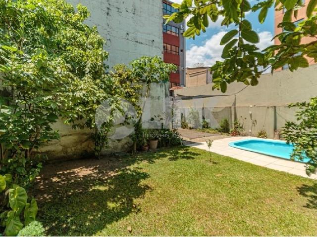 Casa / Sobrado para Venda em Porto Alegre/RS Azenha 3 Quartos
