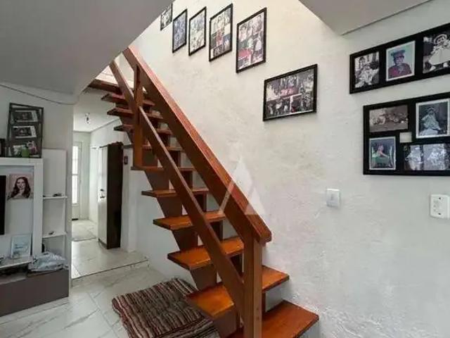 Casa / Sobrado para Venda em Porto Alegre/RS Azenha 3 Quartos