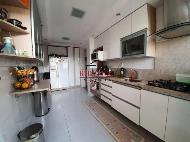 Casa / Sobrado para Venda em Porto Alegre/RS Azenha 3 Quartos