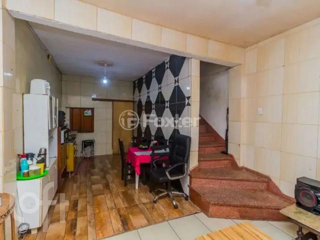 Casa / Sobrado para Venda em Porto Alegre/RS Azenha 3 Quartos