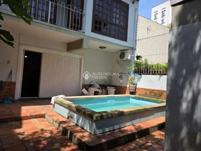 Casa / Sobrado para Venda em Porto Alegre/RS Azenha 4 Quartos