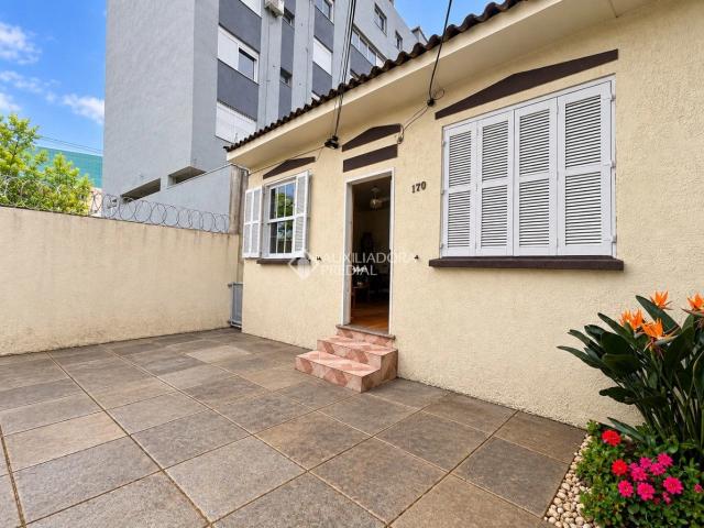 Casa / Sobrado para Venda em Porto Alegre/RS Azenha 5 Quartos