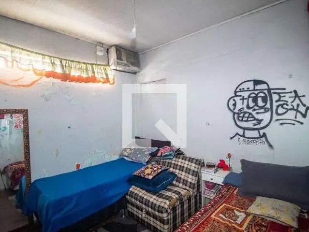 Casa / Sobrado para Venda em Porto Alegre/RS Azenha 6 Quartos