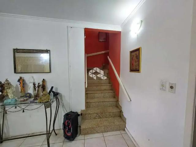 Casa / Sobrado para Venda em Porto Alegre/RS Belém Velho 4 Quartos