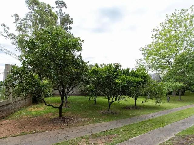 Casa / Sobrado para Venda em Porto Alegre/RS Belém Velho 3 Quartos