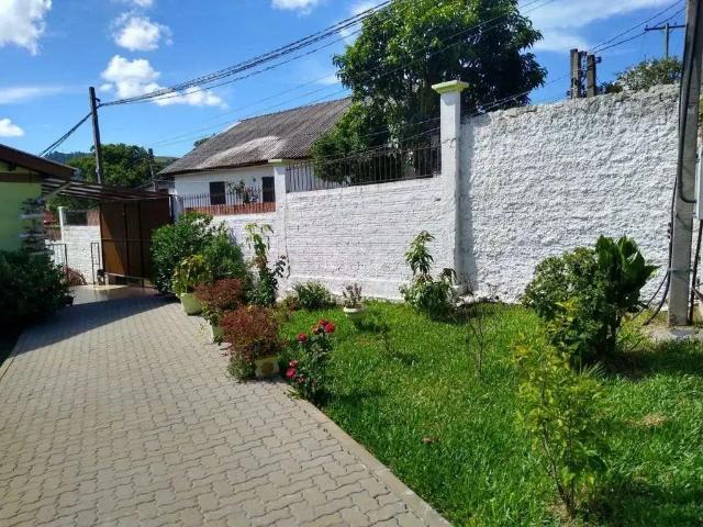 Casa / Sobrado para Venda em Porto Alegre/RS Belém Velho 3 Quartos