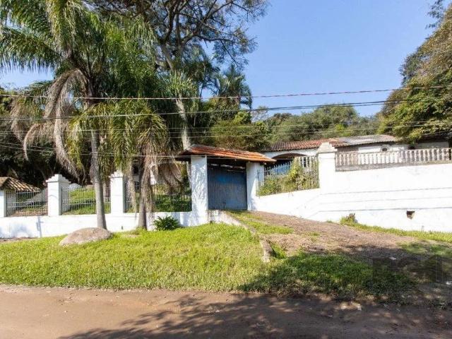 Casa / Sobrado para Venda em Porto Alegre/RS Belém Novo 3 Quartos