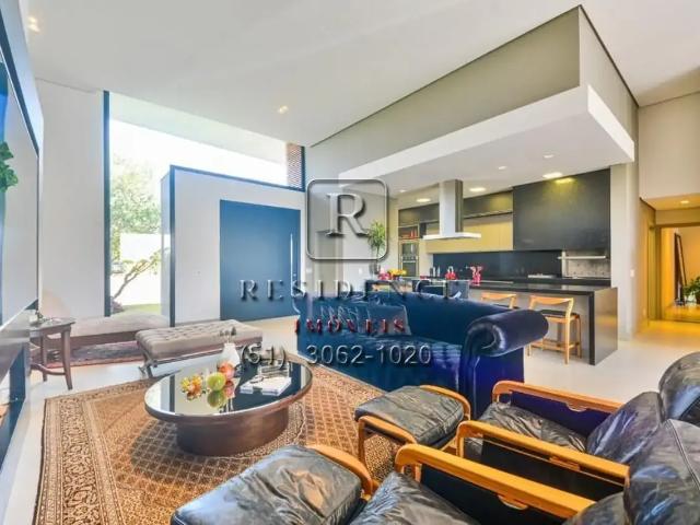 Casa / Sobrado para Venda em Porto Alegre/RS Belém Novo 4 Quartos