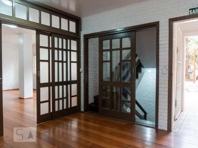 Casa / Sobrado para Venda em Porto Alegre/RS Bom Jesus 5 Quartos