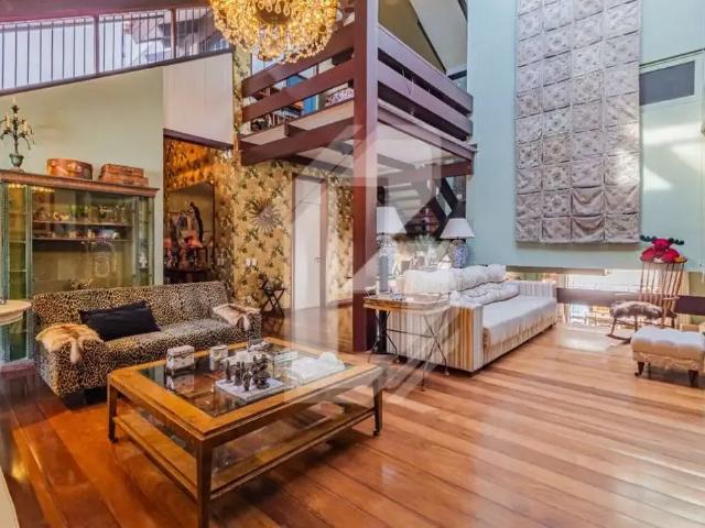 Casa / Sobrado para Venda em Porto Alegre/RS Boa Vista 3 Quartos