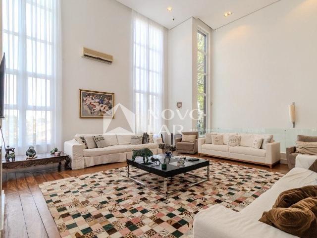 Casa / Sobrado para Venda em Porto Alegre/RS Boa Vista 3 Quartos