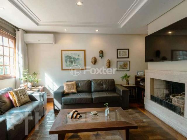 Casa / Sobrado para Venda em Porto Alegre/RS Boa Vista 3 Quartos