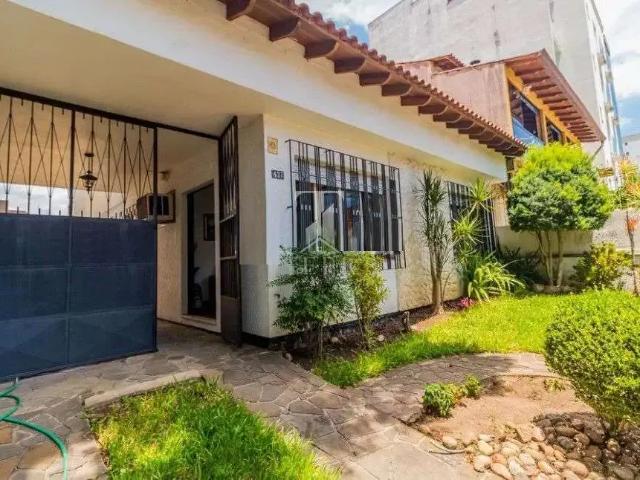 Casa / Sobrado para Venda em Porto Alegre/RS Boa Vista 3 Quartos