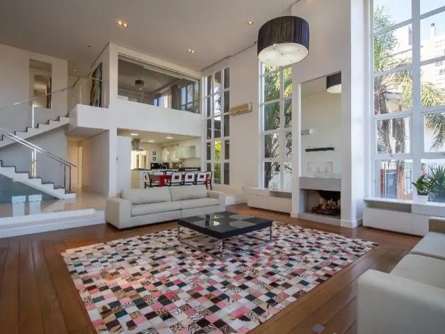 Casa / Sobrado para Venda em Porto Alegre/RS Boa Vista 3 Quartos