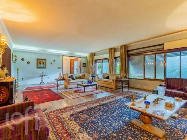 Casa / Sobrado para Venda em Porto Alegre/RS Boa Vista 3 Quartos