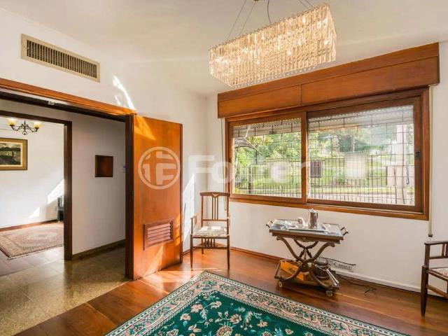 Casa / Sobrado para Venda em Porto Alegre/RS Boa Vista 4 Quartos
