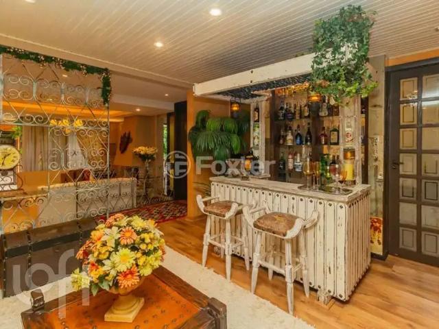 Casa / Sobrado para Venda em Porto Alegre/RS Boa Vista 4 Quartos