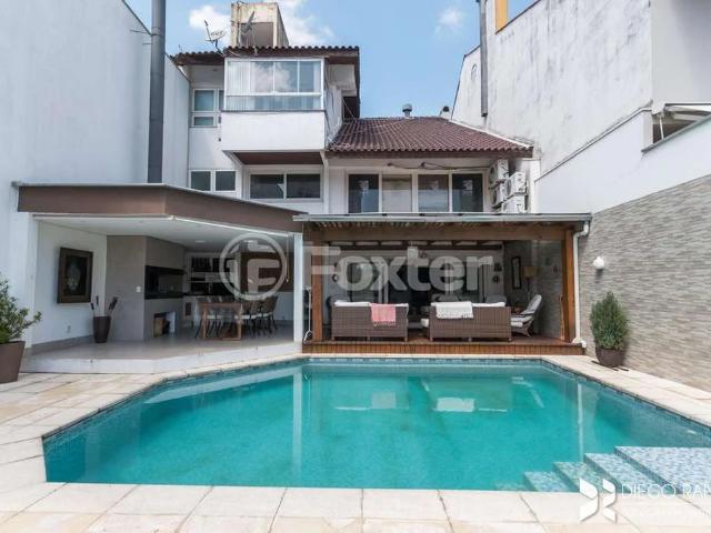 Casa / Sobrado para Venda em Porto Alegre/RS Boa Vista 4 Quartos