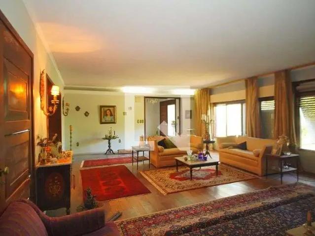 Casa / Sobrado para Venda em Porto Alegre/RS Boa Vista 4 Quartos