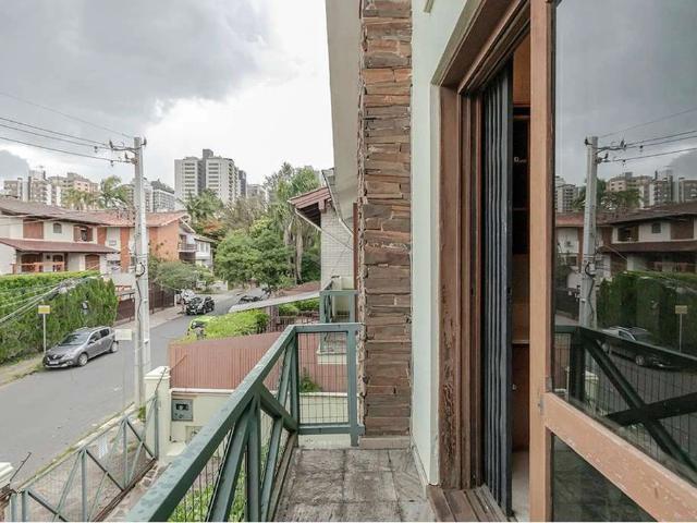 Casa / Sobrado para Venda em Porto Alegre/RS Boa Vista 4 Quartos