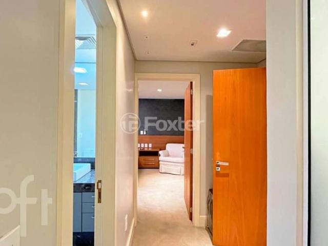 Casa / Sobrado para Venda em Porto Alegre/RS Boa Vista 5 Quartos