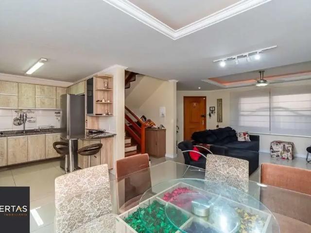 Casa / Sobrado para Venda em Porto Alegre/RS Camaquã 3 Quartos